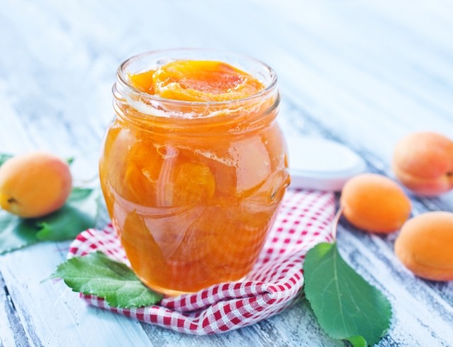 Рецепт абрикосового варенья: запасемся вкусом лета на зиму