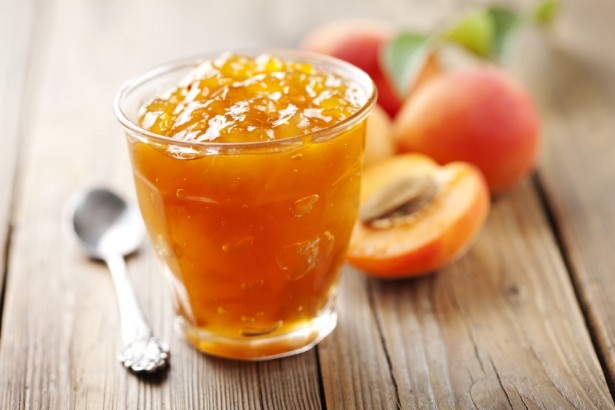 Рецепт абрикосового варенья: запасемся вкусом лета на зиму