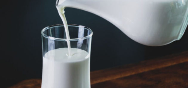 Полезно ли пить молоко взрослым людям? Давайте разберемся!