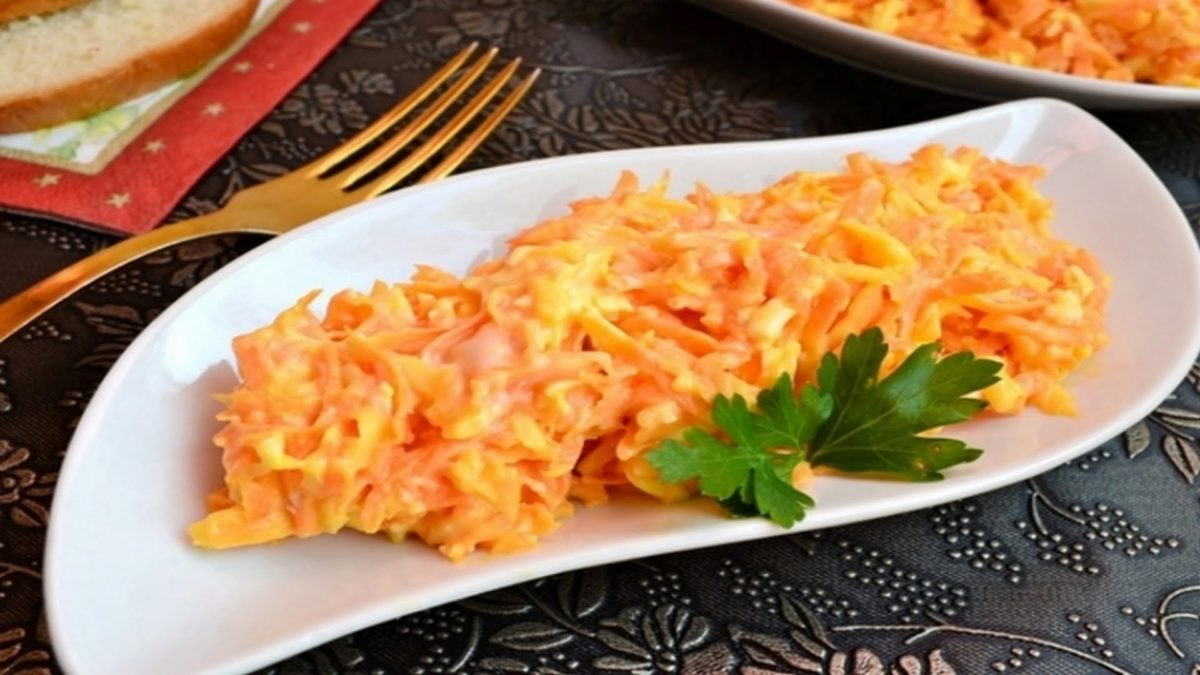 Французский салат с морковью и сыром — готовьте побольше!