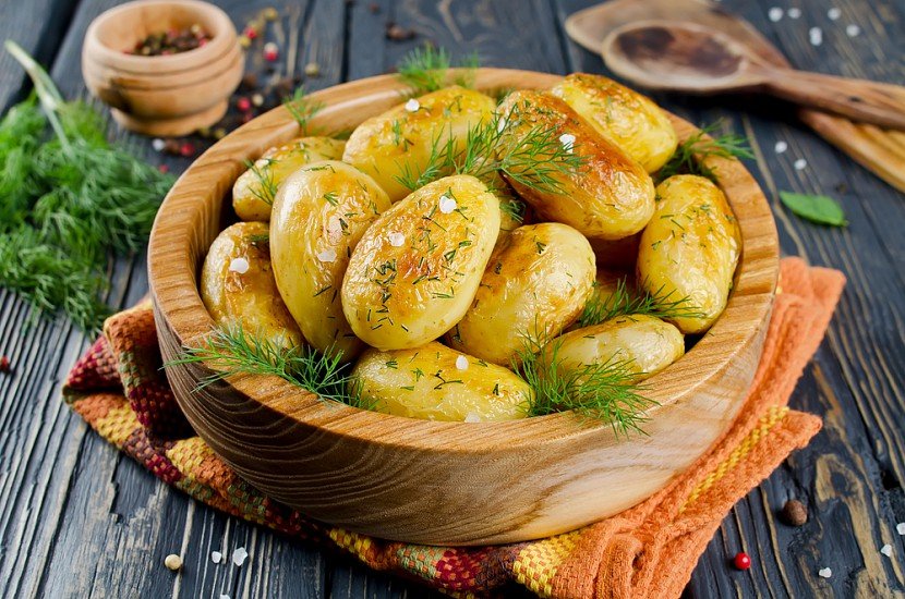 5 простых рецептов приготовления очень вкусного молодого картофеля.